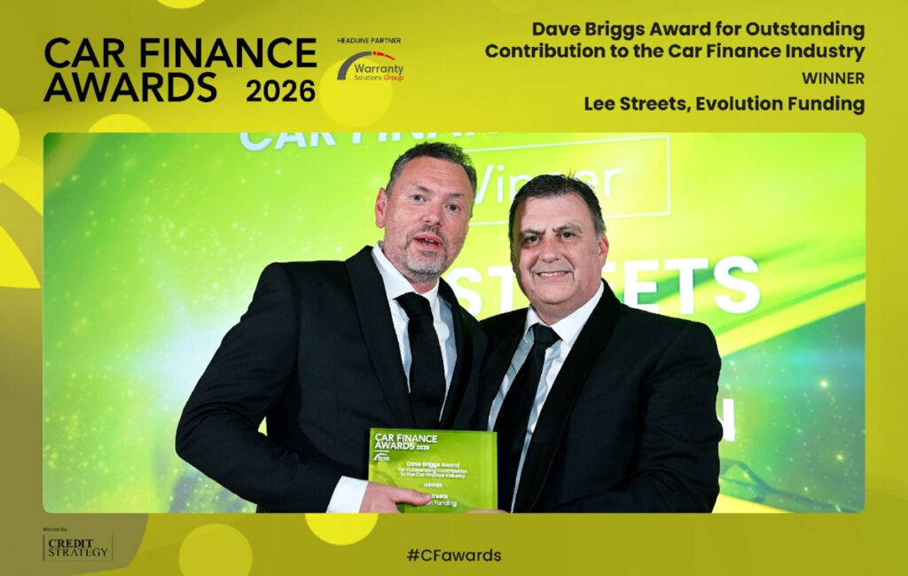 Lee Streets receiving Dave Briggs Award for Outstanding Contribution to the Car Finance Industry 2026